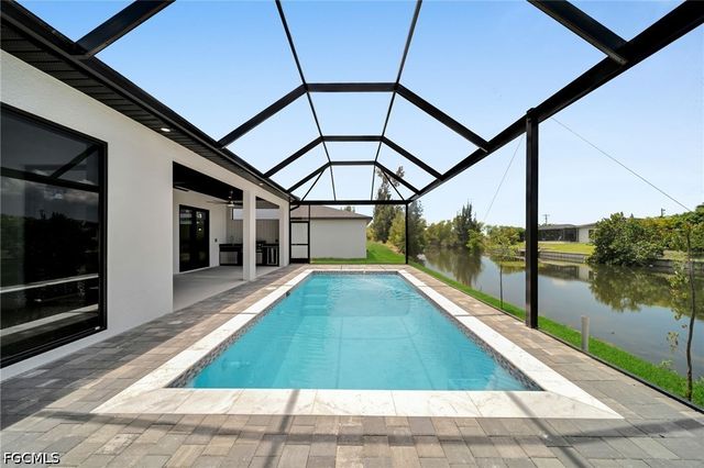 2320 SW 20th AVE, Cape Coral, FL 33991