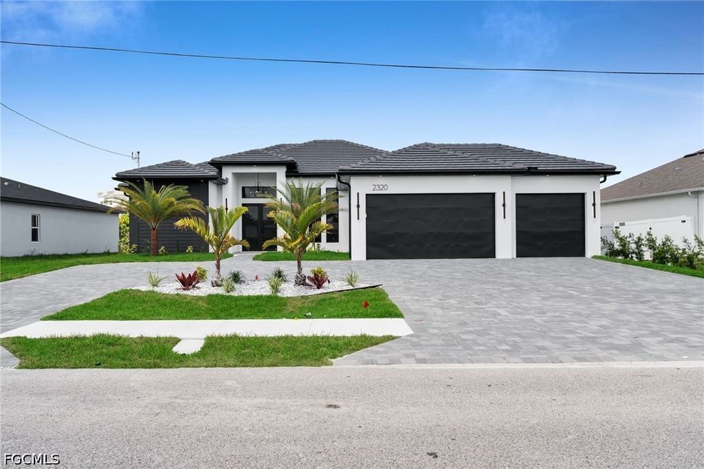 2320 SW 20th AVE, Cape Coral, FL 33991