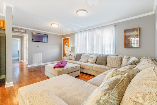 418 Carman Ave, New Johnsonville, TN 37134