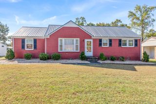 418 Carman Ave, New Johnsonville, TN 37134