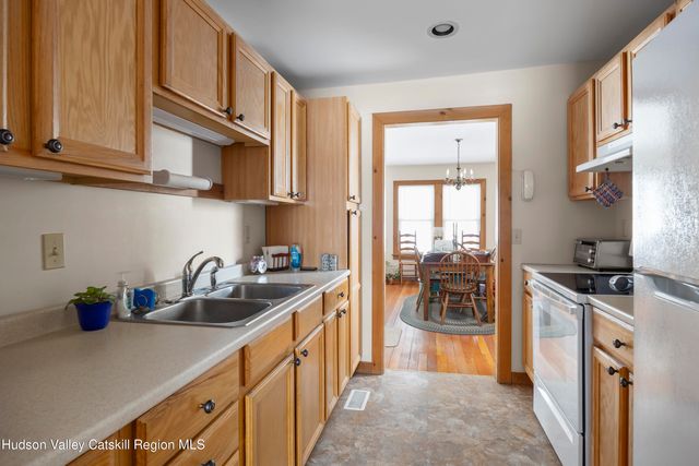 2101 Route 9 S, Stuyvesant, NY 12173