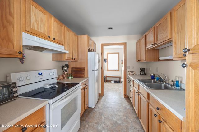 2101 Route 9 S, Stuyvesant, NY 12173