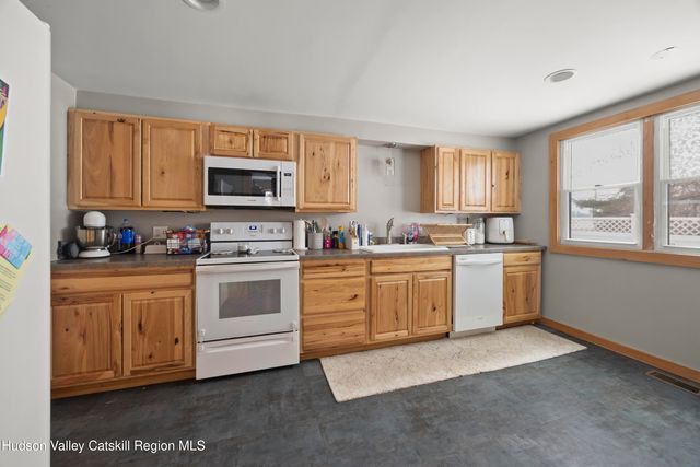 2101 Route 9 S, Stuyvesant, NY 12173