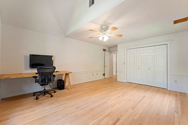 28 Vincent Rd, Mendon, MA 01756