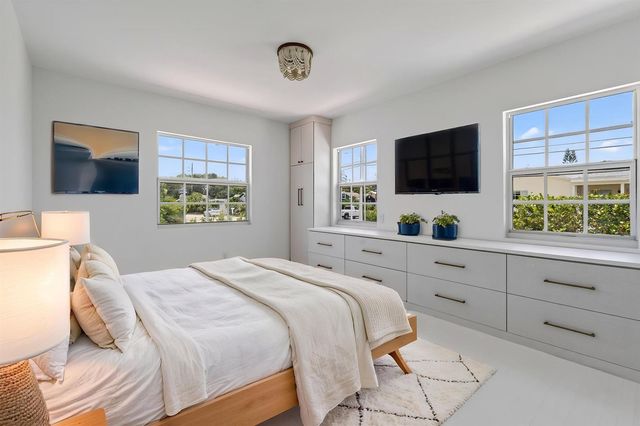 1201 N Ocean Breeze, Lake Worth Beach, FL 33460