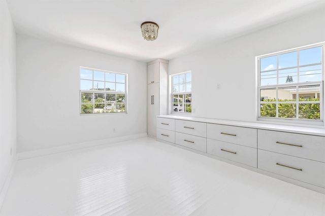 1201 N Ocean Breeze, Lake Worth Beach, FL 33460
