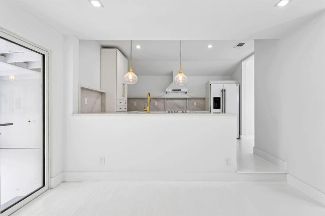 1201 N Ocean Breeze, Lake Worth Beach, FL 33460