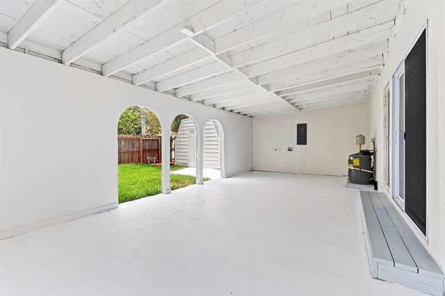 1201 N Ocean Breeze, Lake Worth Beach, FL 33460