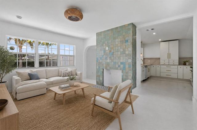 1201 N Ocean Breeze, Lake Worth Beach, FL 33460