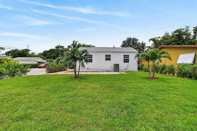 1201 N Ocean Breeze, Lake Worth Beach, FL 33460