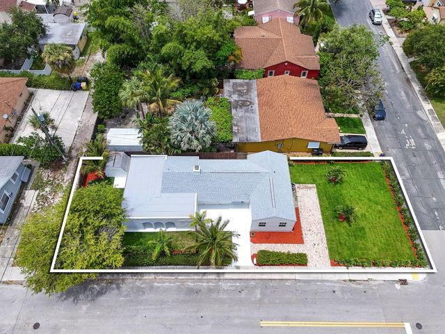 1201 N Ocean Breeze, Lake Worth Beach, FL 33460