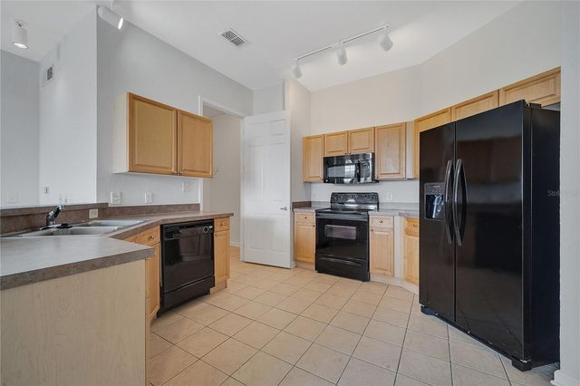 817 TERRACE RIDGE CIRCLE 817, Davenport, FL 33896