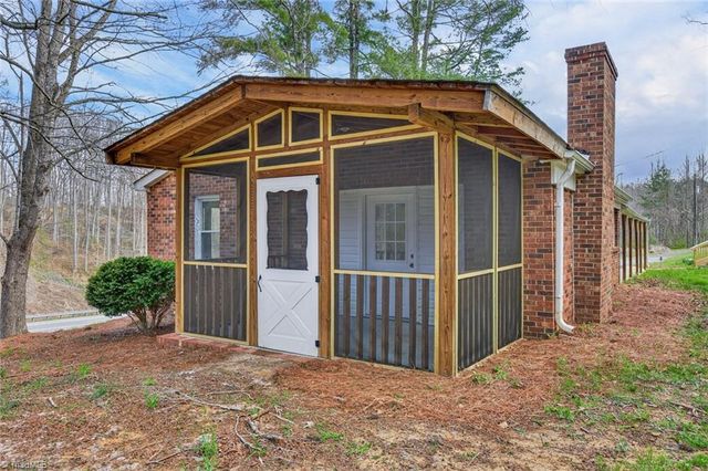 3767 Nc Highway 704 W, Westfield, NC 27053