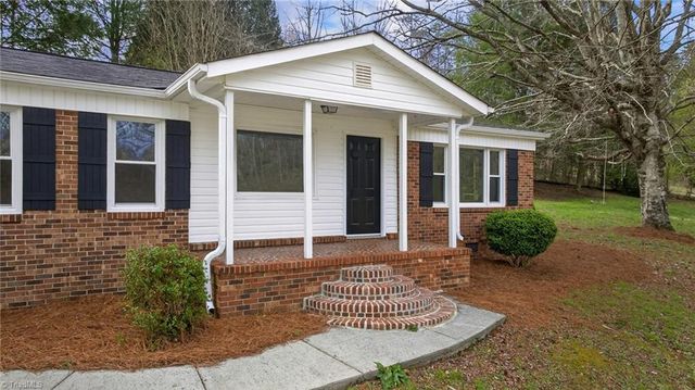 3767 Nc Highway 704 W, Westfield, NC 27053