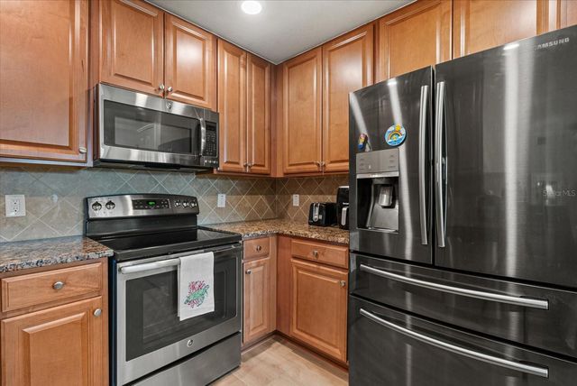 20181 RAGAZZA CIRCLE 101, Venice, FL 34293