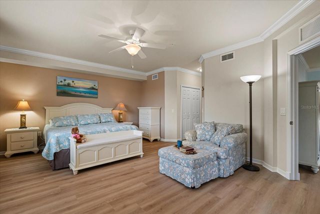 20181 RAGAZZA CIRCLE 101, Venice, FL 34293