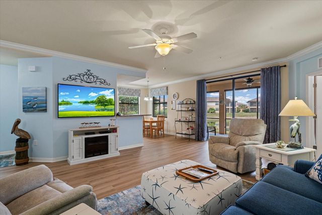 20181 RAGAZZA CIRCLE 101, Venice, FL 34293