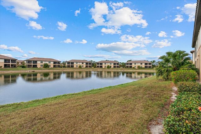 20181 RAGAZZA CIRCLE 101, Venice, FL 34293