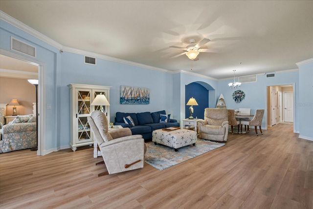 20181 RAGAZZA CIRCLE 101, Venice, FL 34293