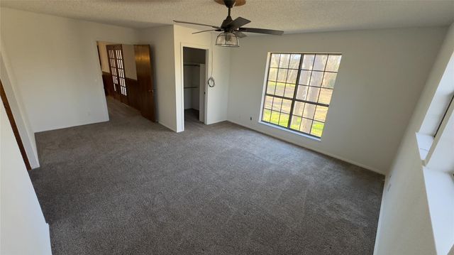 126 abel LN, Elgin, TX 78621