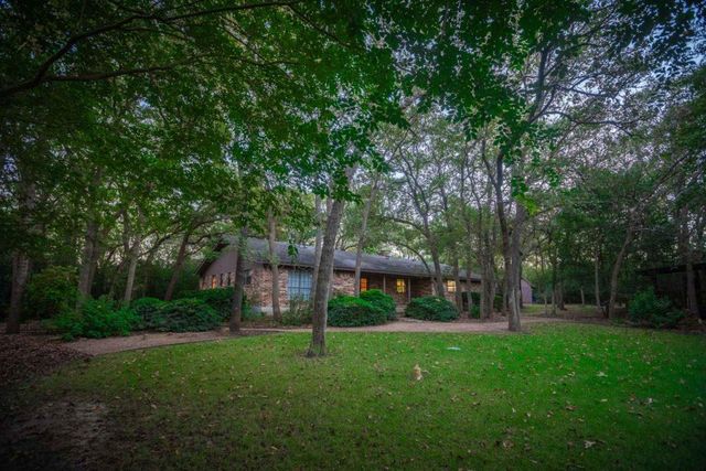 126 abel LN, Elgin, TX 78621