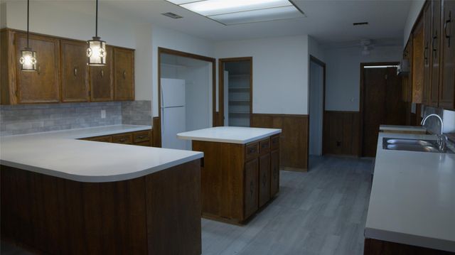 126 abel LN, Elgin, TX 78621