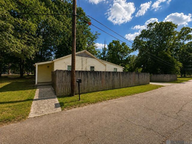 215 N River Rd, Denham Springs, LA 70726