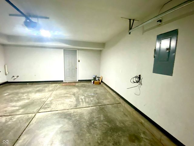 440 Lockerbie Lane, Pittsboro, IN 46167