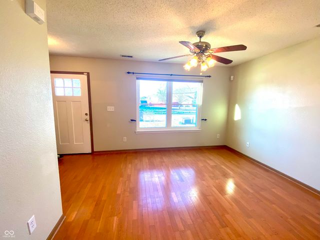 440 Lockerbie Lane, Pittsboro, IN 46167