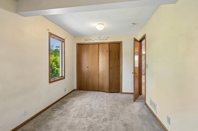 8801 2nd Avenue S, Bloomington, MN 55420