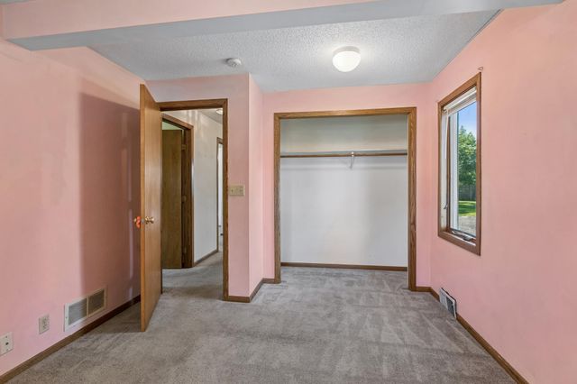 8801 2nd Avenue S, Bloomington, MN 55420