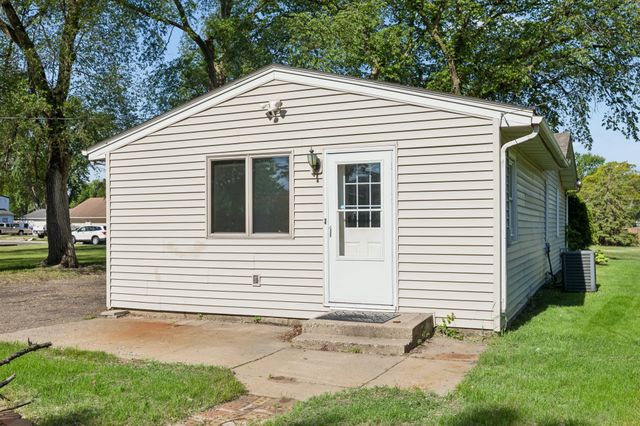 8801 2nd Avenue S, Bloomington, MN 55420