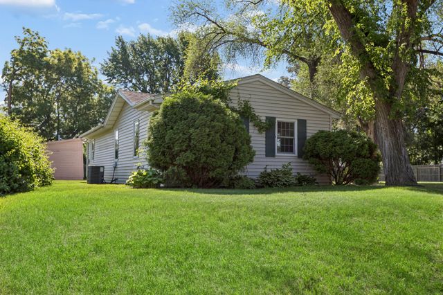 8801 2nd Avenue S, Bloomington, MN 55420