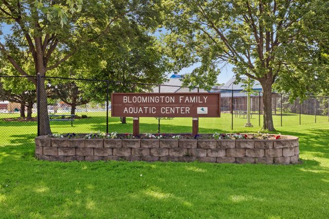 8801 2nd Avenue S, Bloomington, MN 55420