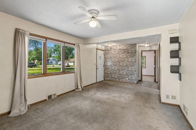 8801 2nd Avenue S, Bloomington, MN 55420