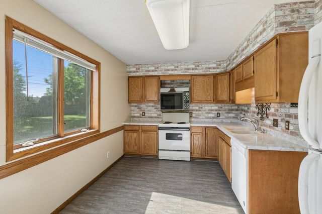 8801 2nd Avenue S, Bloomington, MN 55420