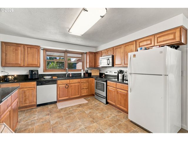 791 MONEDA Ct, Keizer, OR 97303