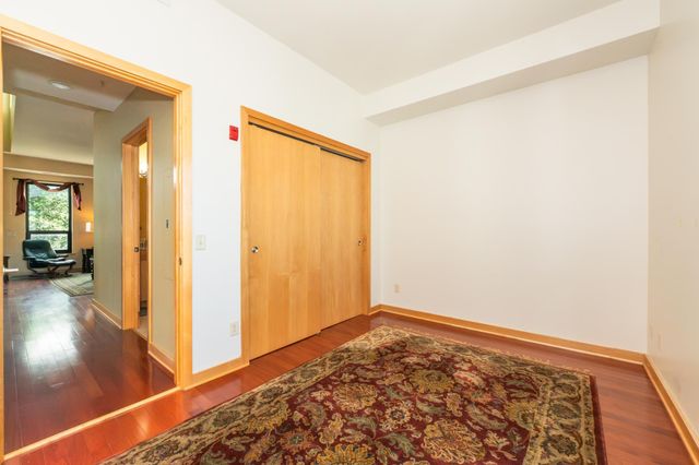 9 W Franklin Avenue 315, Minneapolis, MN 55404