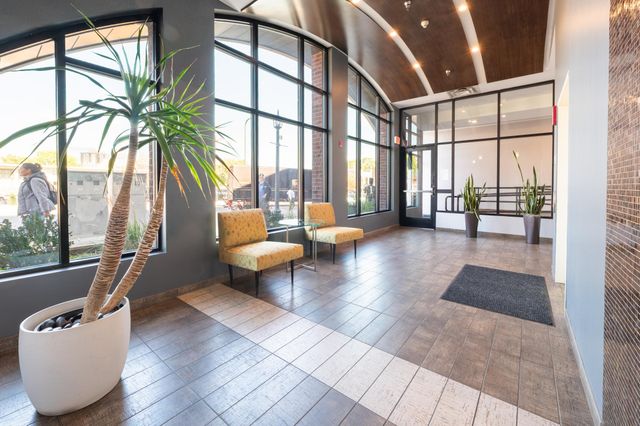 9 W Franklin Avenue 315, Minneapolis, MN 55404