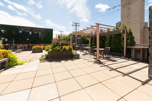 9 W Franklin Avenue 315, Minneapolis, MN 55404