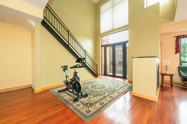 9 W Franklin Avenue 315, Minneapolis, MN 55404