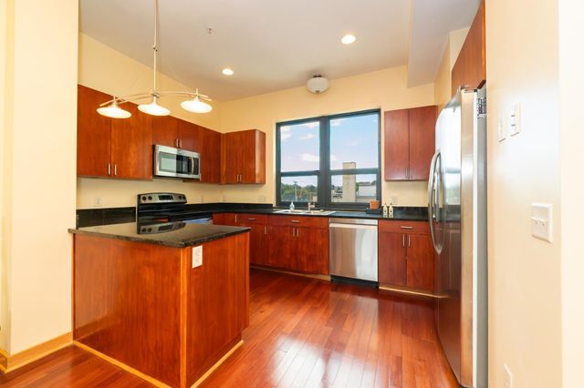 9 W Franklin Avenue 315, Minneapolis, MN 55404