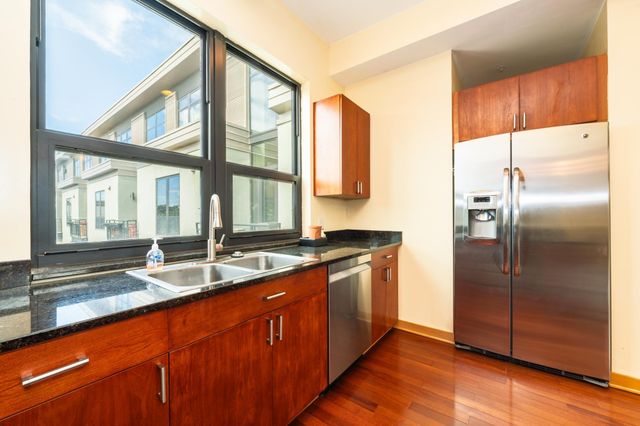 9 W Franklin Avenue 315, Minneapolis, MN 55404