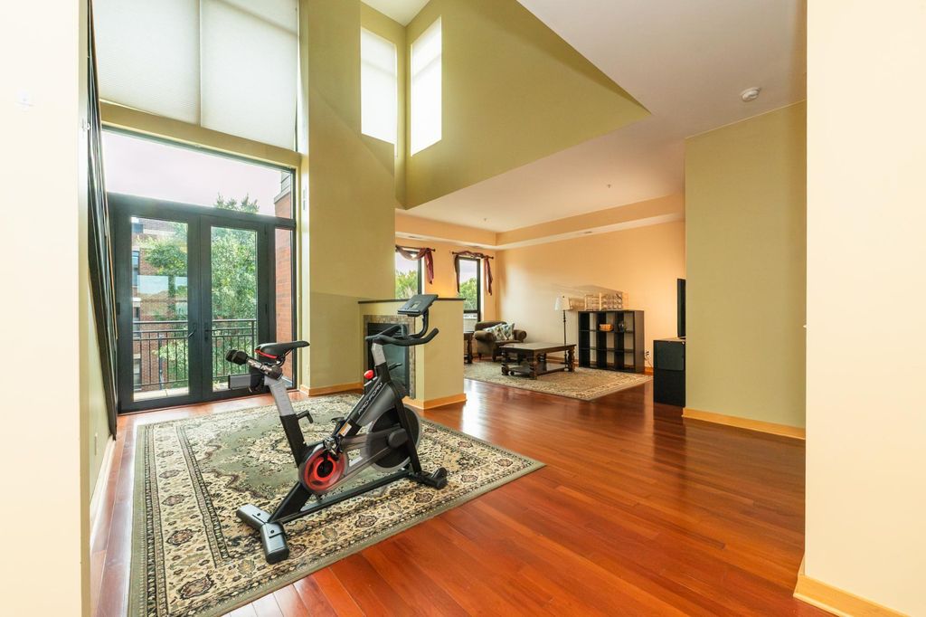 9 W Franklin Avenue 315, Minneapolis, MN 55404 — photo 2