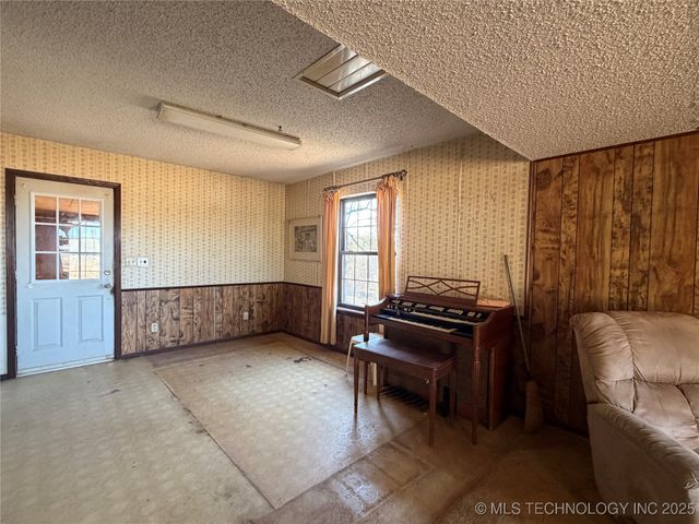 10868 SW Gowen, Hartshorne, OK 74547