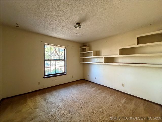 10868 SW Gowen, Hartshorne, OK 74547