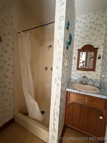 10868 SW Gowen, Hartshorne, OK 74547