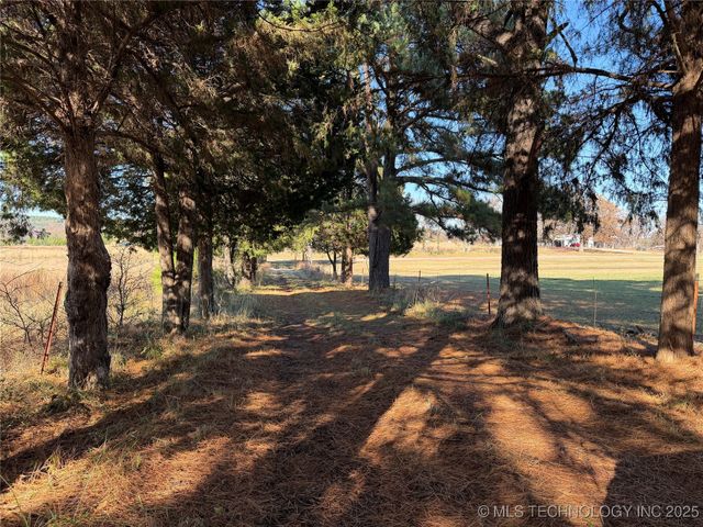 10868 SW Gowen, Hartshorne, OK 74547