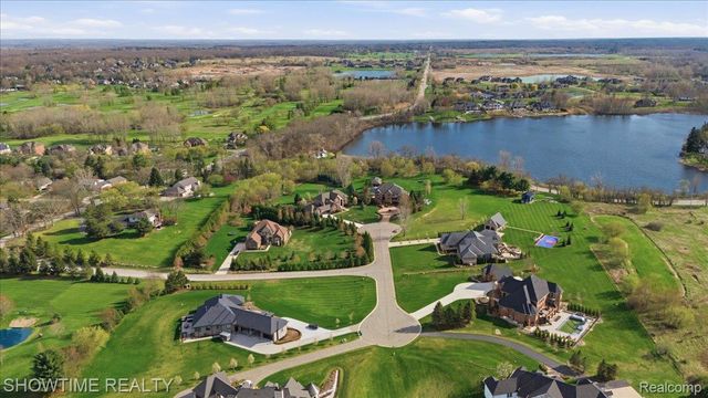 69225 Lake Point Court, Bruce Township, MI 48065