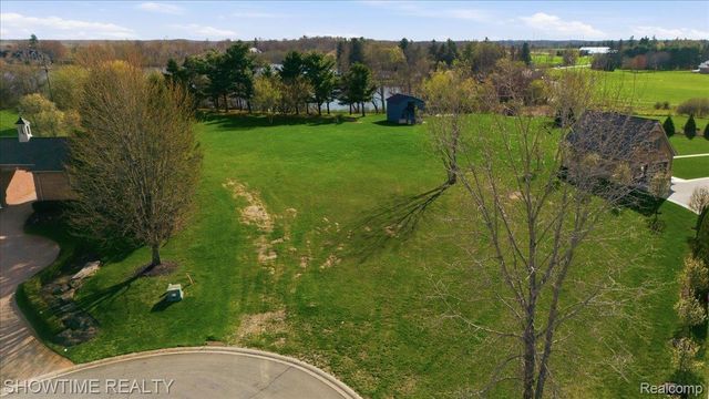 69225 Lake Point Court, Bruce Township, MI 48065